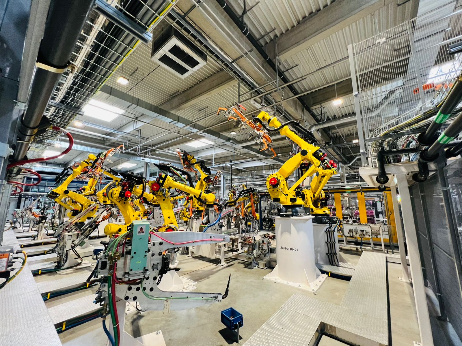 RoboWelt Robotics